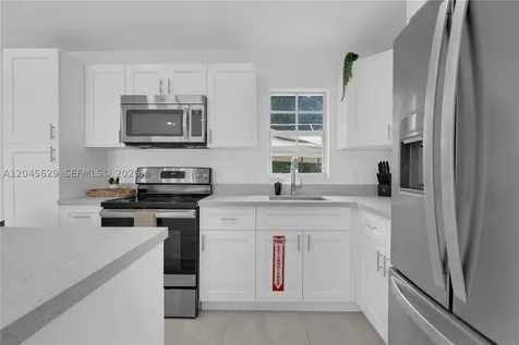 1016 SW 22nd Terrace Fort Lauderdale FL 33312