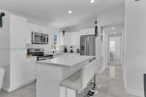 1016 SW 22nd Terrace Fort Lauderdale FL 33312