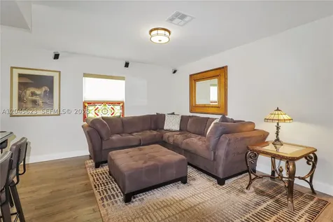 14958 SW 143rd Place Miami FL 33186