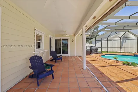 14958 SW 143rd Place Miami FL 33186