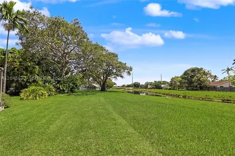 14958 SW 143rd Place Miami FL 33186