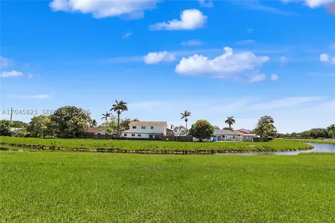 14958 SW 143rd Place Miami FL 33186