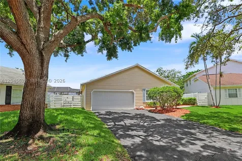 14958 SW 143rd Place Miami FL 33186
