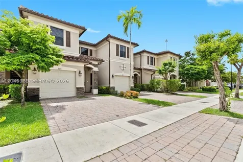 8925 W 33rd Avenue Hialeah FL 33018