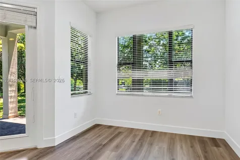 142 SW 127th Terrace Plantation FL 33325