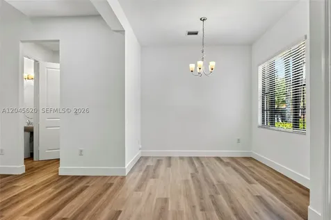 142 SW 127th Terrace Plantation FL 33325