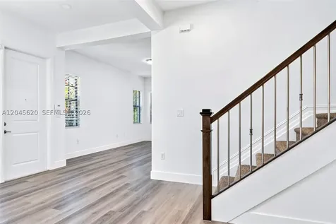 142 SW 127th Terrace Plantation FL 33325