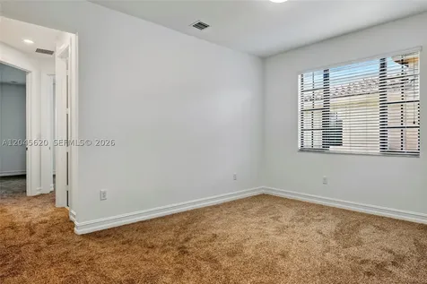 142 SW 127th Terrace Plantation FL 33325