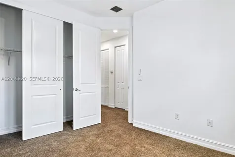142 SW 127th Terrace Plantation FL 33325