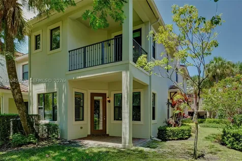 142 SW 127th Terrace Plantation FL 33325
