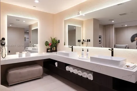 15901 Collins Avenue Sunny Isles Beach FL 33160