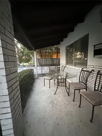 809 NE 2nd St Unit 1-2 Hallandale Beach FL 33009