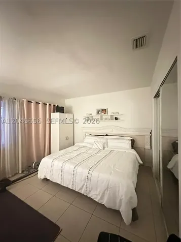 809 NE 2nd St Unit 1-2 Hallandale Beach FL 33009