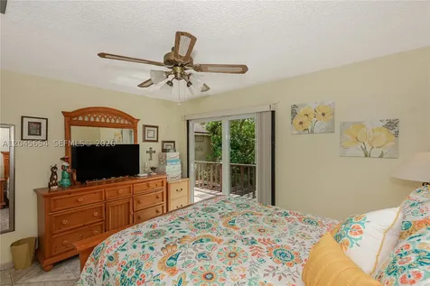 17617 NW 61st Court N Hialeah FL 33015
