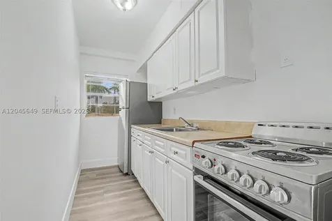 1685 Jefferson Avenue Miami Beach FL 33139