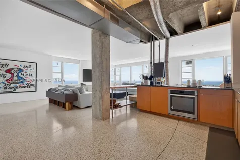 5255 Collins Avenue Miami Beach FL 33140