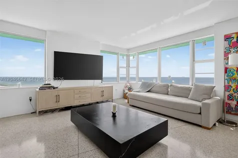 5255 Collins Avenue Miami Beach FL 33140
