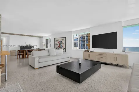 5255 Collins Avenue Miami Beach FL 33140