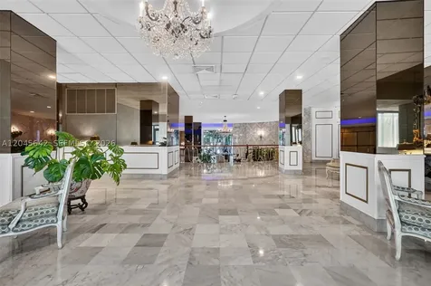 5255 Collins Avenue Miami Beach FL 33140