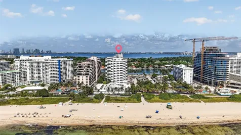 5255 Collins Avenue Miami Beach FL 33140