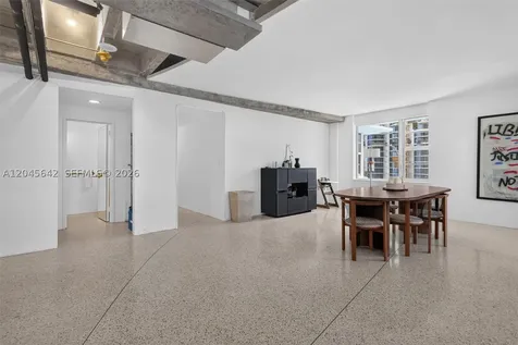 5255 Collins Avenue Miami Beach FL 33140