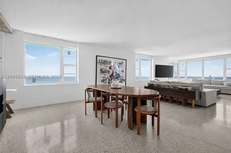 5255 Collins Avenue Miami Beach FL 33140