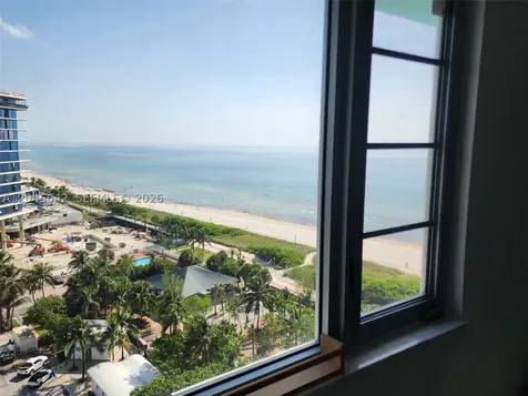 5255 Collins Avenue Miami Beach FL 33140