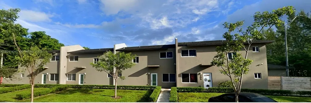 205 NW 159th Street Miami FL 33169