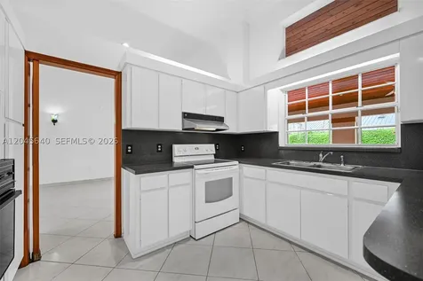 13562 SW 109th Place Miami FL 33176