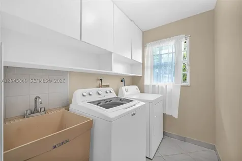 13562 SW 109th Place Miami FL 33176