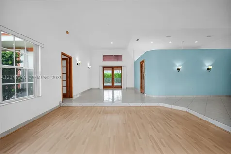 13562 SW 109th Place Miami FL 33176