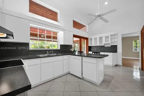 13562 SW 109th Place Miami FL 33176