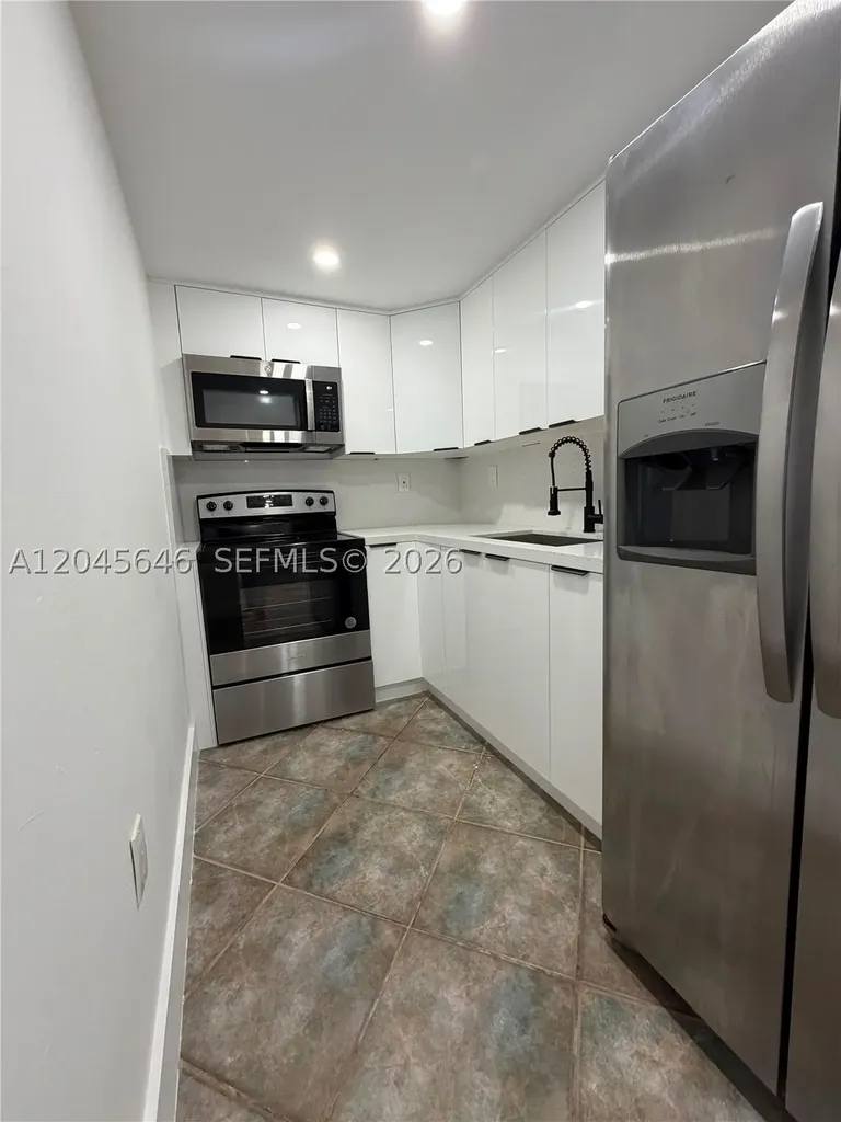 4801 NW 7th Street Miami FL 33126