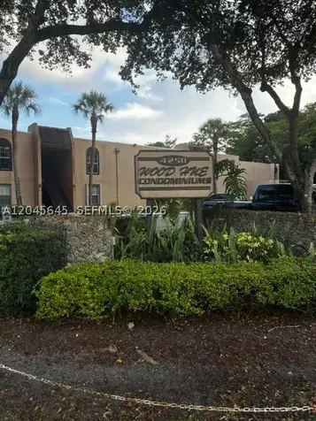 4220 NW 21st Street Lauderhill FL 33313
