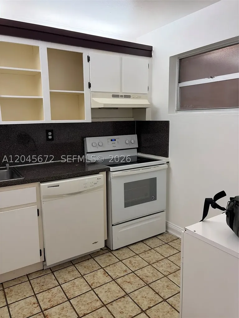 1150 Collins Avenue Miami Beach FL 33139