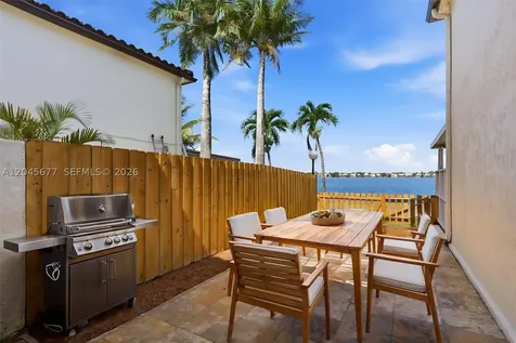 1030 NW 123rd Court Miami FL 33182