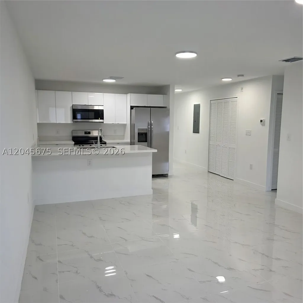 2731 NW 44th Street Miami FL 33142