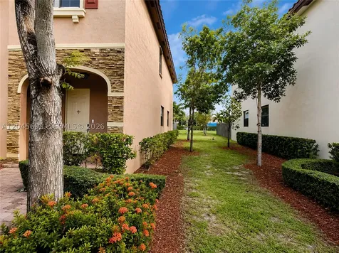 312 SE 37th Terrace Homestead FL 33033