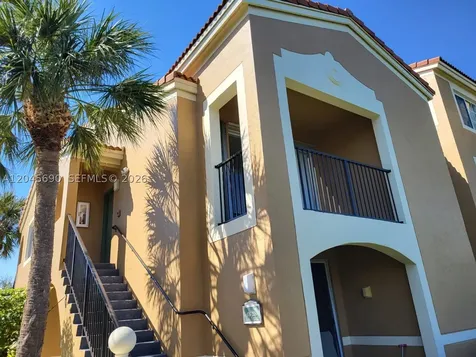 8070 N Nob Hill Road Tamarac FL 33321