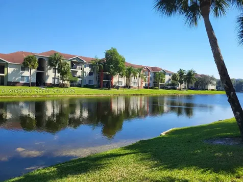 8070 N Nob Hill Road Tamarac FL 33321