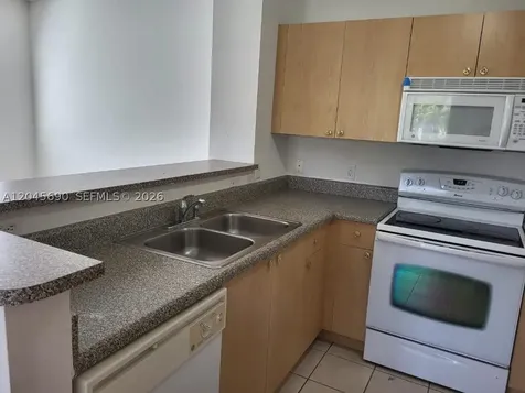 8070 N Nob Hill Road Tamarac FL 33321