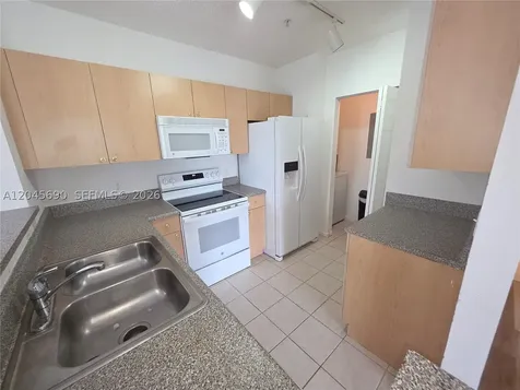 8070 N Nob Hill Road Tamarac FL 33321