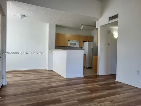 8070 N Nob Hill Road Tamarac FL 33321