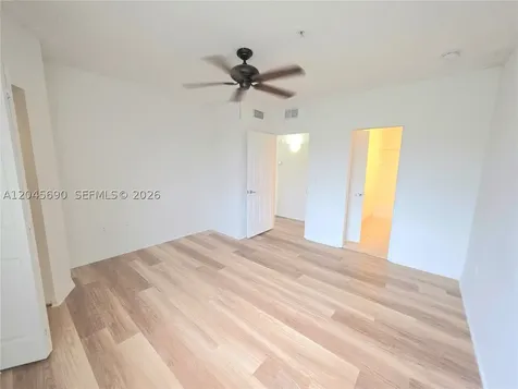 8070 N Nob Hill Road Tamarac FL 33321