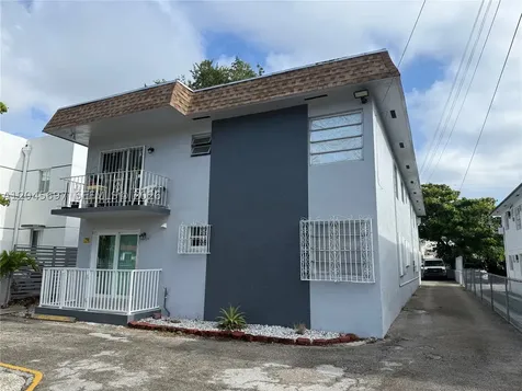 767 SW 9th Street Miami FL 33130