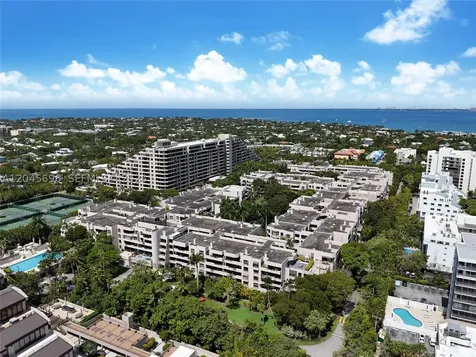 161 Crandon Boulevard Key Biscayne FL 33149