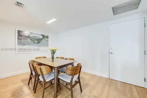 350 S Miami Avenue Miami FL 33130