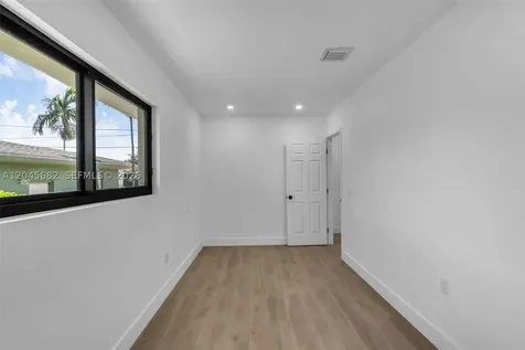 8841 NW 14th Avenue Miami FL 33147