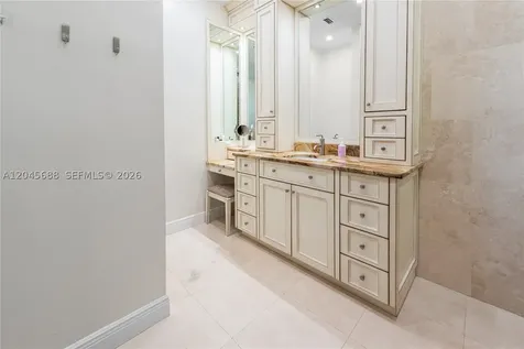 22807 SW 89th Path Cutler Bay FL 33190