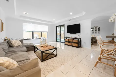 22807 SW 89th Path Cutler Bay FL 33190